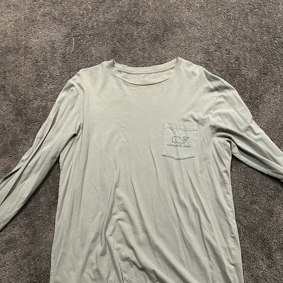 vineyard vines - Picture 1 of 2